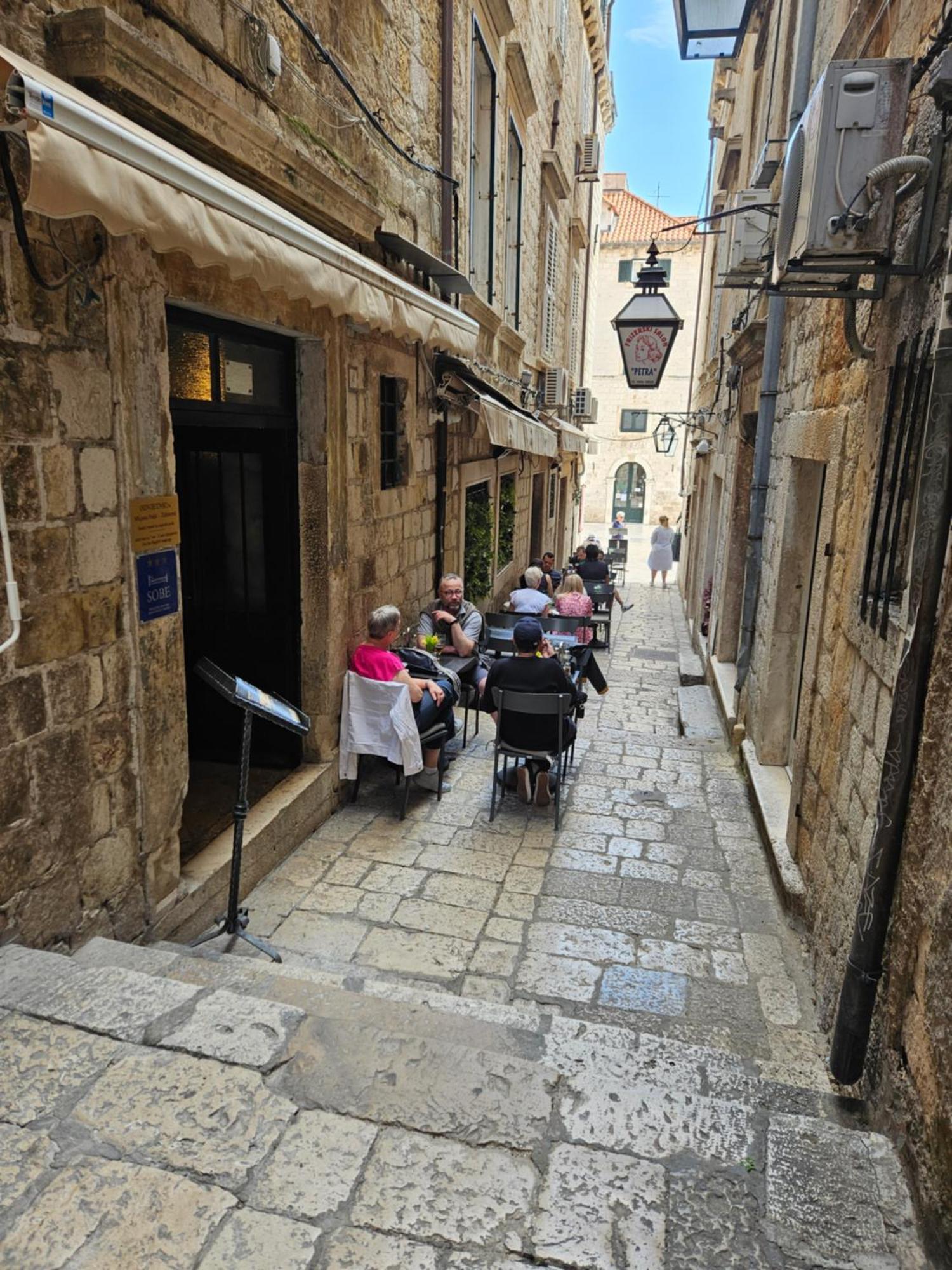 Castello Hostel Dubrovnik Exterior foto